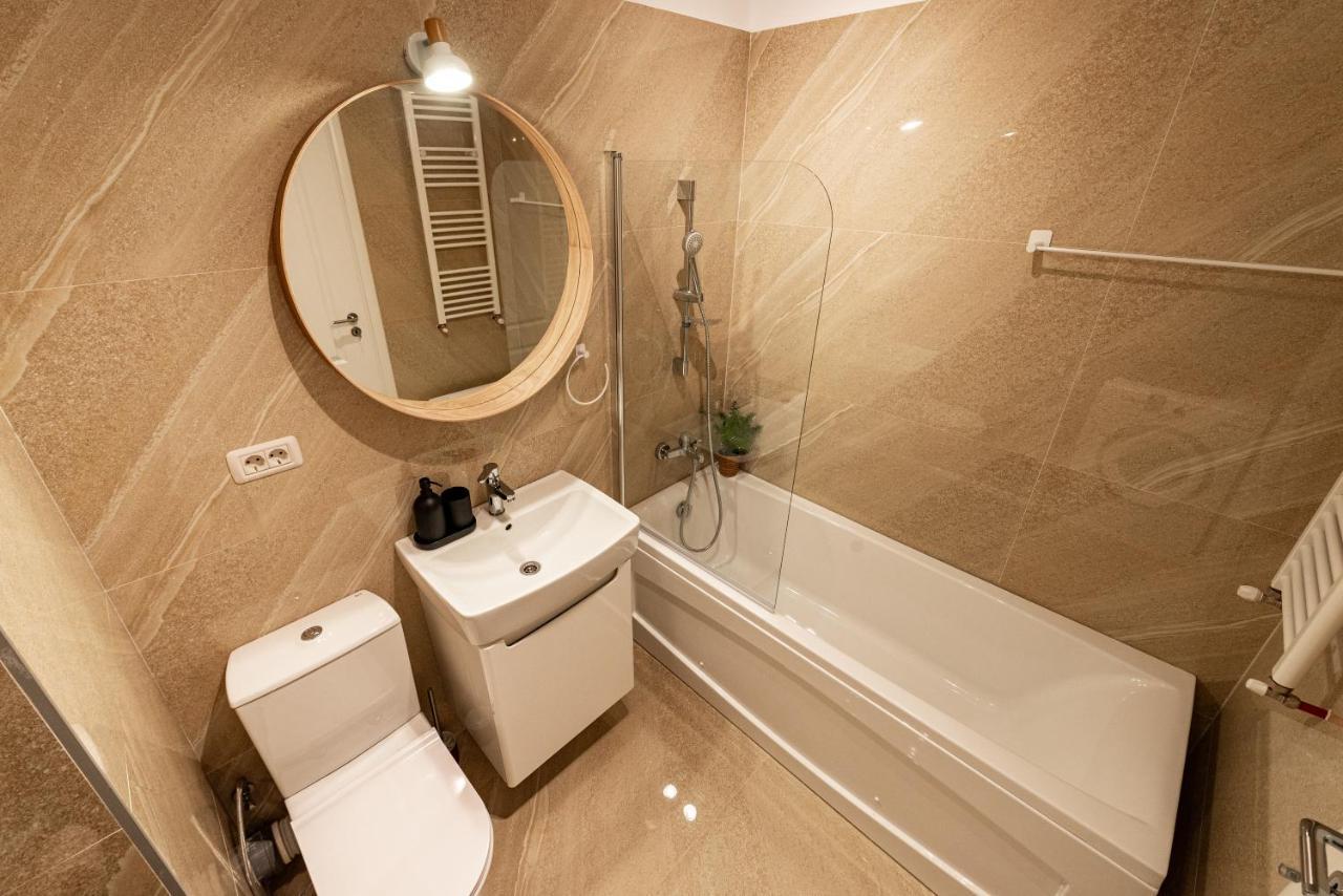 Central Spacious Apartment 506 布加勒斯特 外观 照片