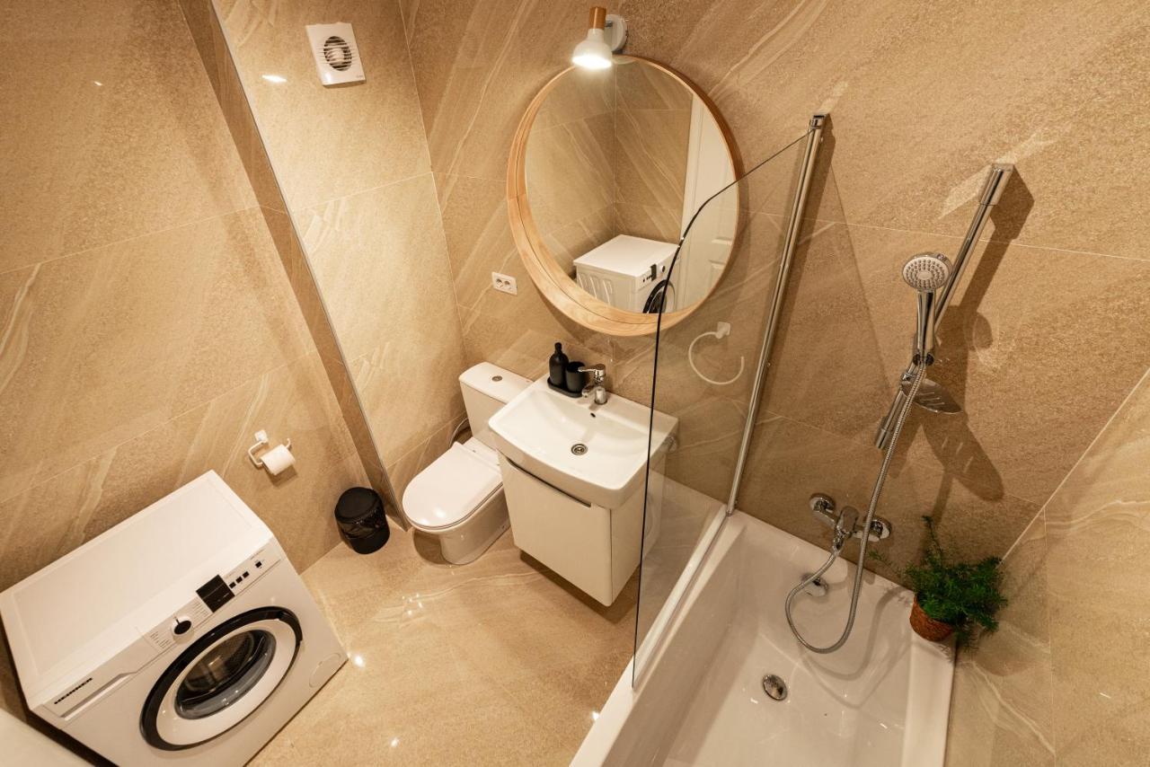 Central Spacious Apartment 506 布加勒斯特 外观 照片